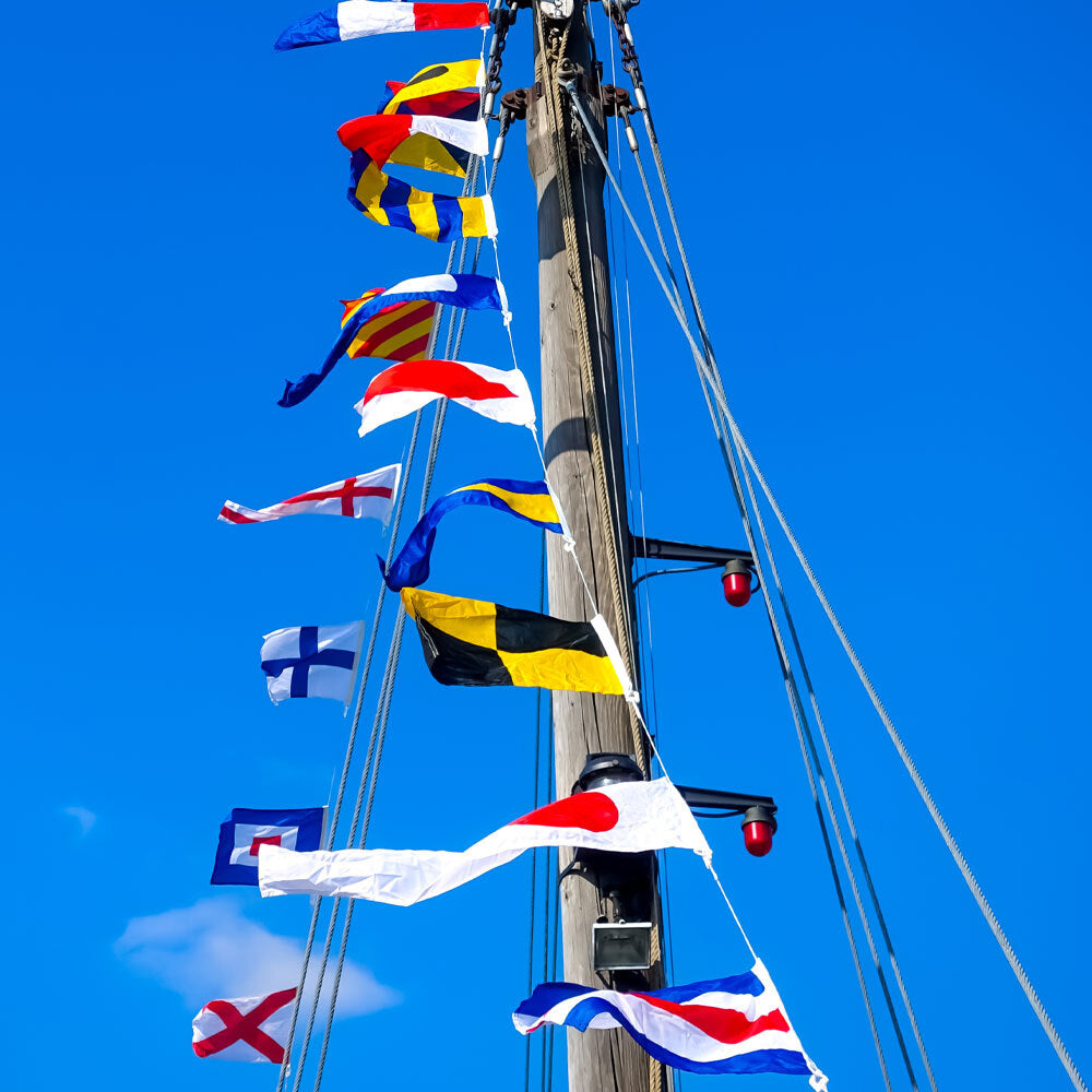 40-Piece International Code of Signal Flag Set (12x18